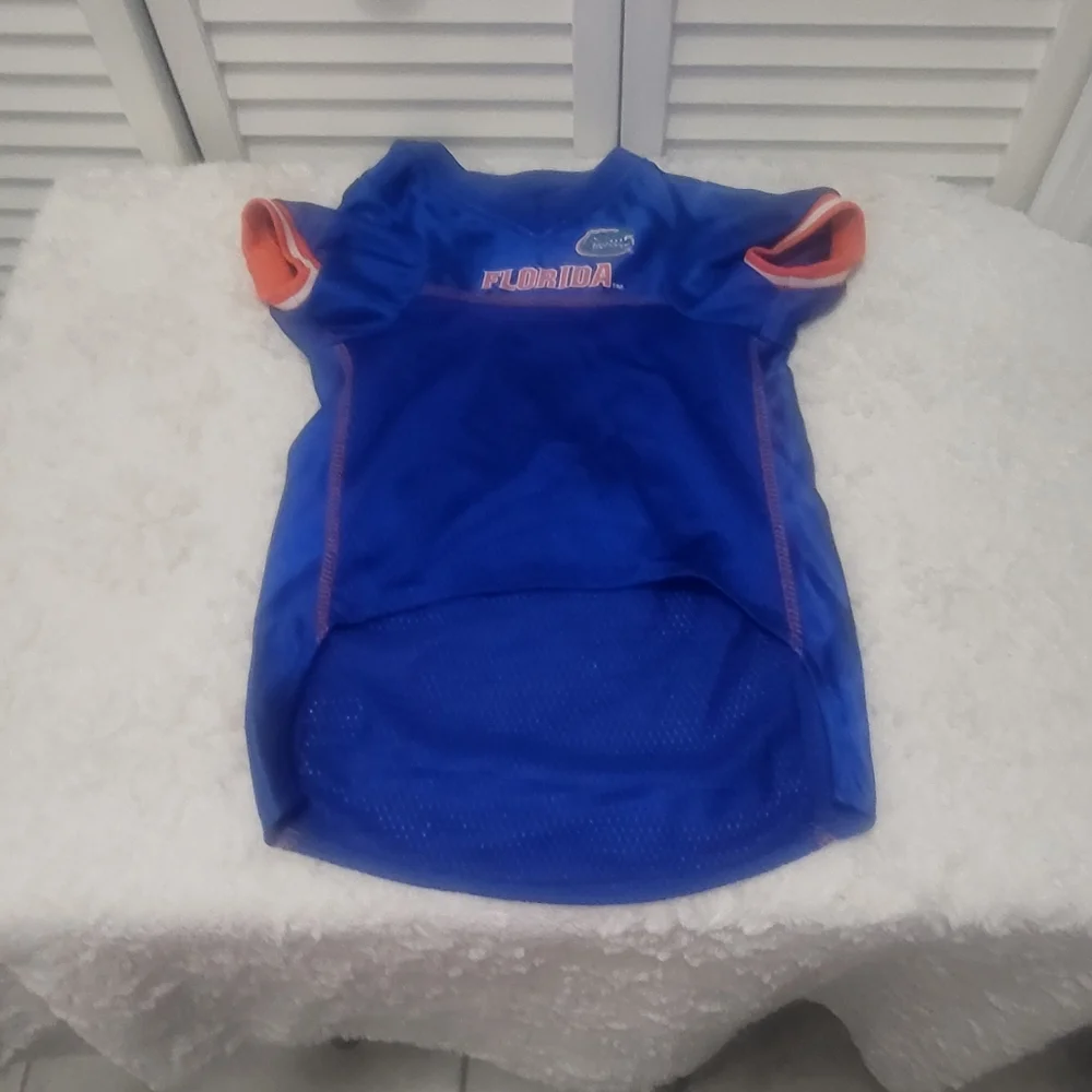 Pet First Florida Gators dog shirt size M. 12